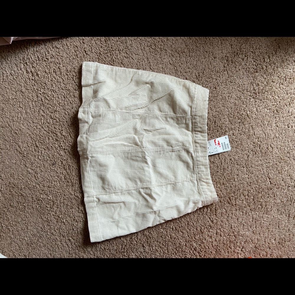 Corduroy button skirt NWT - Picture 5 of 5